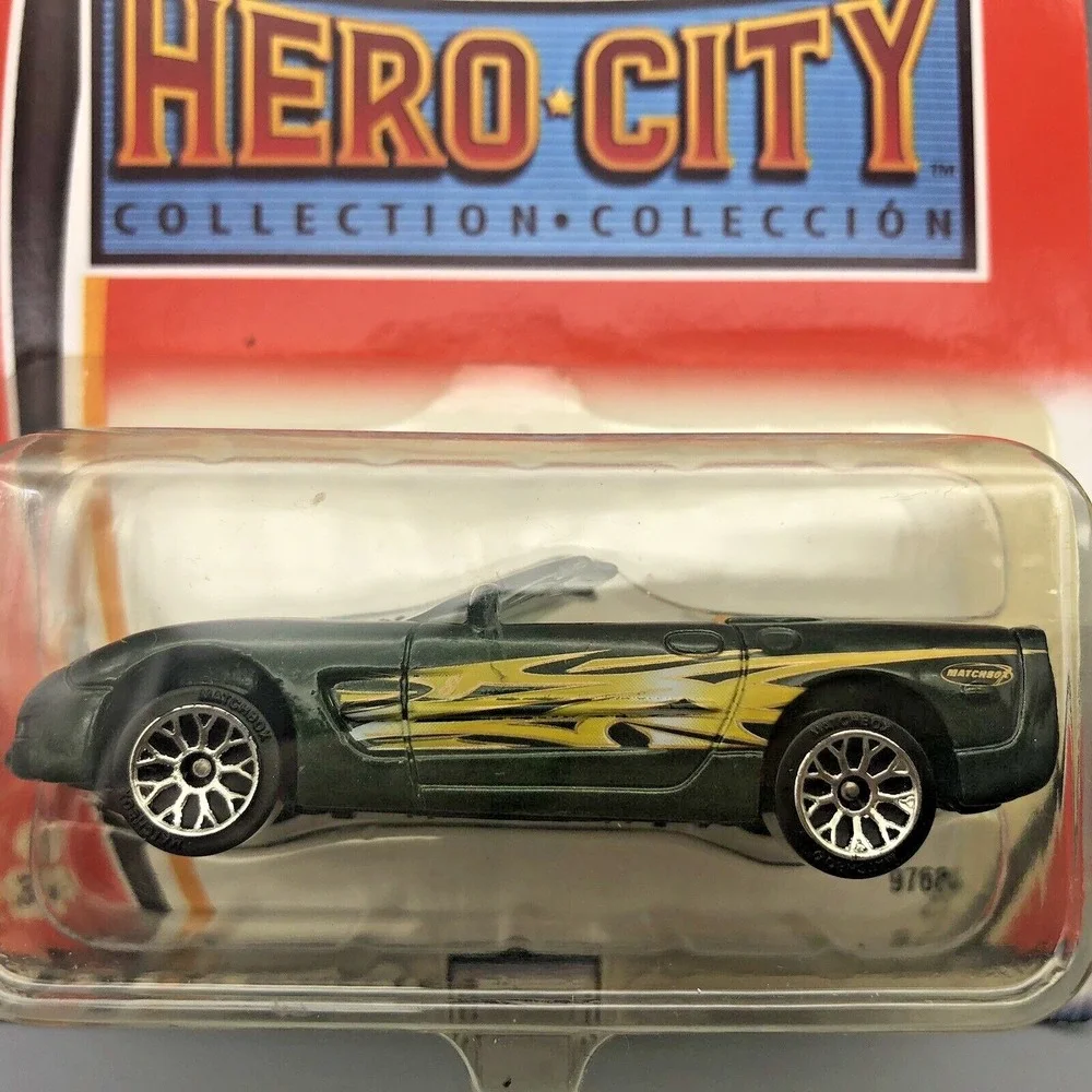 Matchbox Hero City 2000 Chevrolet‎ Corvette Dark Green Chevy Diecast 1:60 Scale